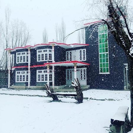 Skardu One Resort And Guest House Buitenkant foto